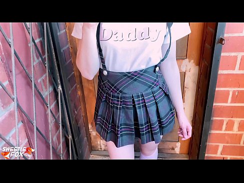 ❤️ Schoolgirl chuqur uning Dick so'radi va sinflar o'rniga fucks. Anal videoda bizda ❤